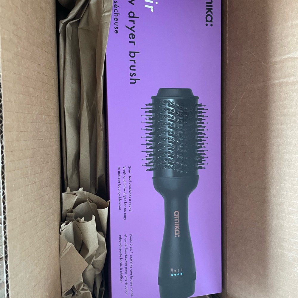 Amika Blow Dryer Brush BRAND NEW